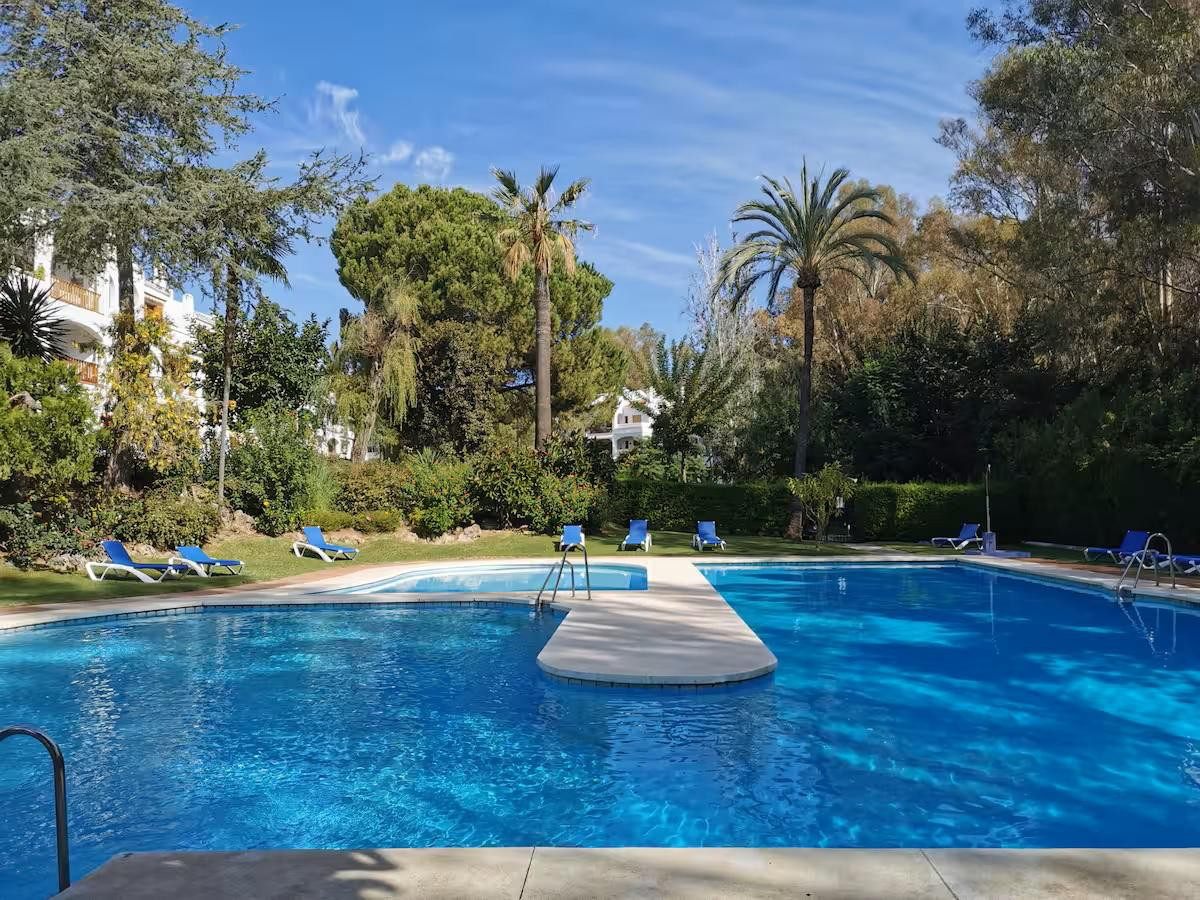 2 Bed Apartment for sale in Nueva Andalucía Costa Del Sol, Málaga, Spain