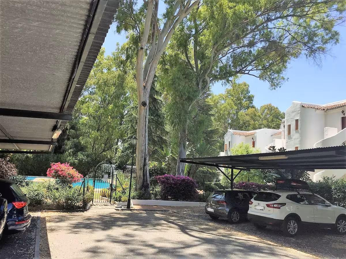 2 Bed Apartment for sale in Nueva Andalucía Costa Del Sol, Málaga, Spain