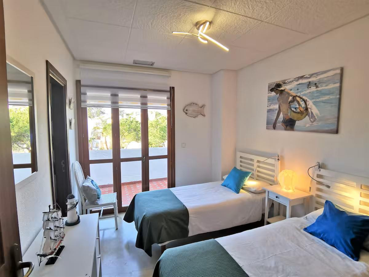 2 Bed Apartment for sale in Nueva Andalucía Costa Del Sol, Málaga, Spain