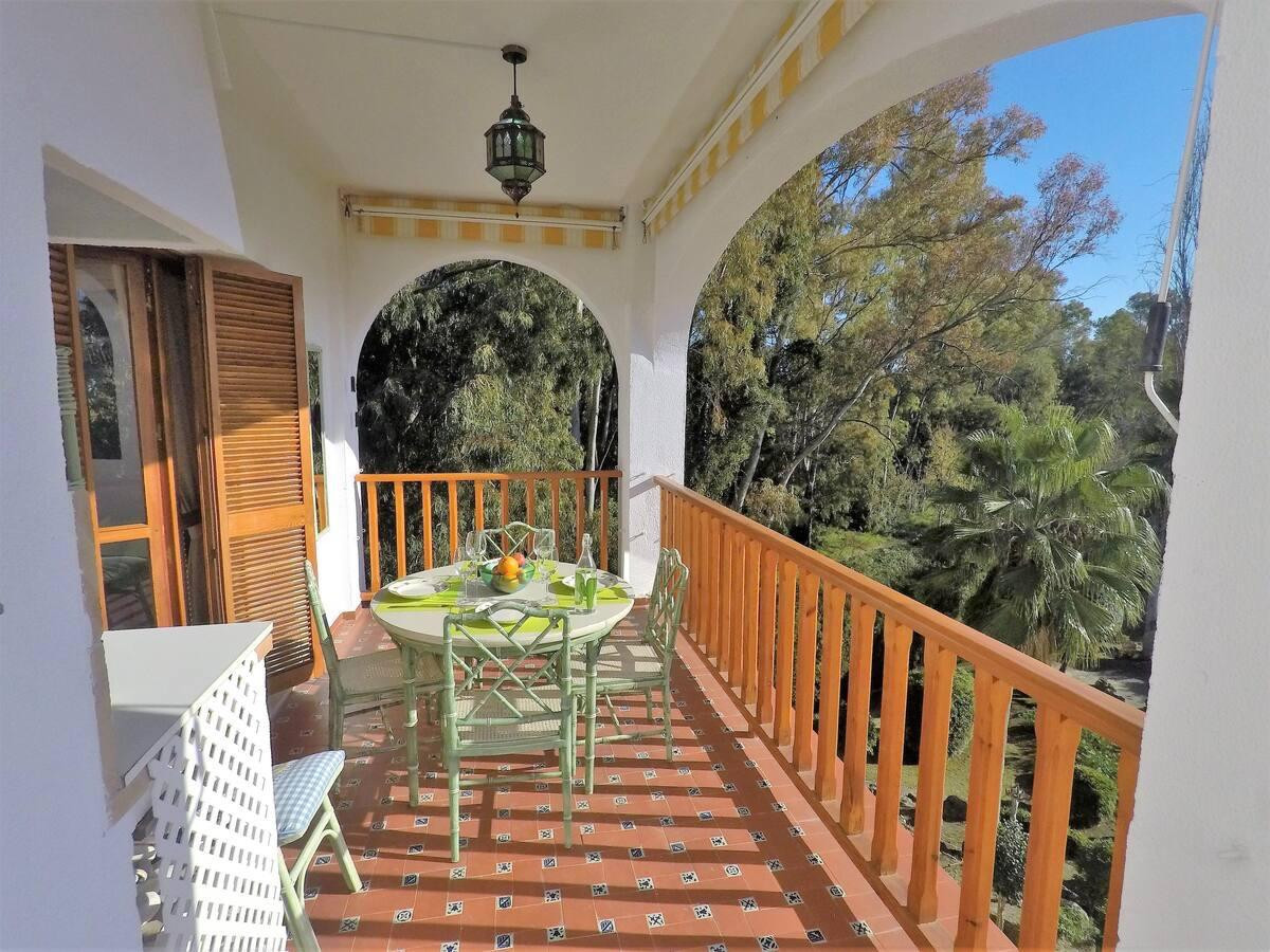 2 Bed Apartment for sale in Nueva Andalucía Costa Del Sol, Málaga, Spain