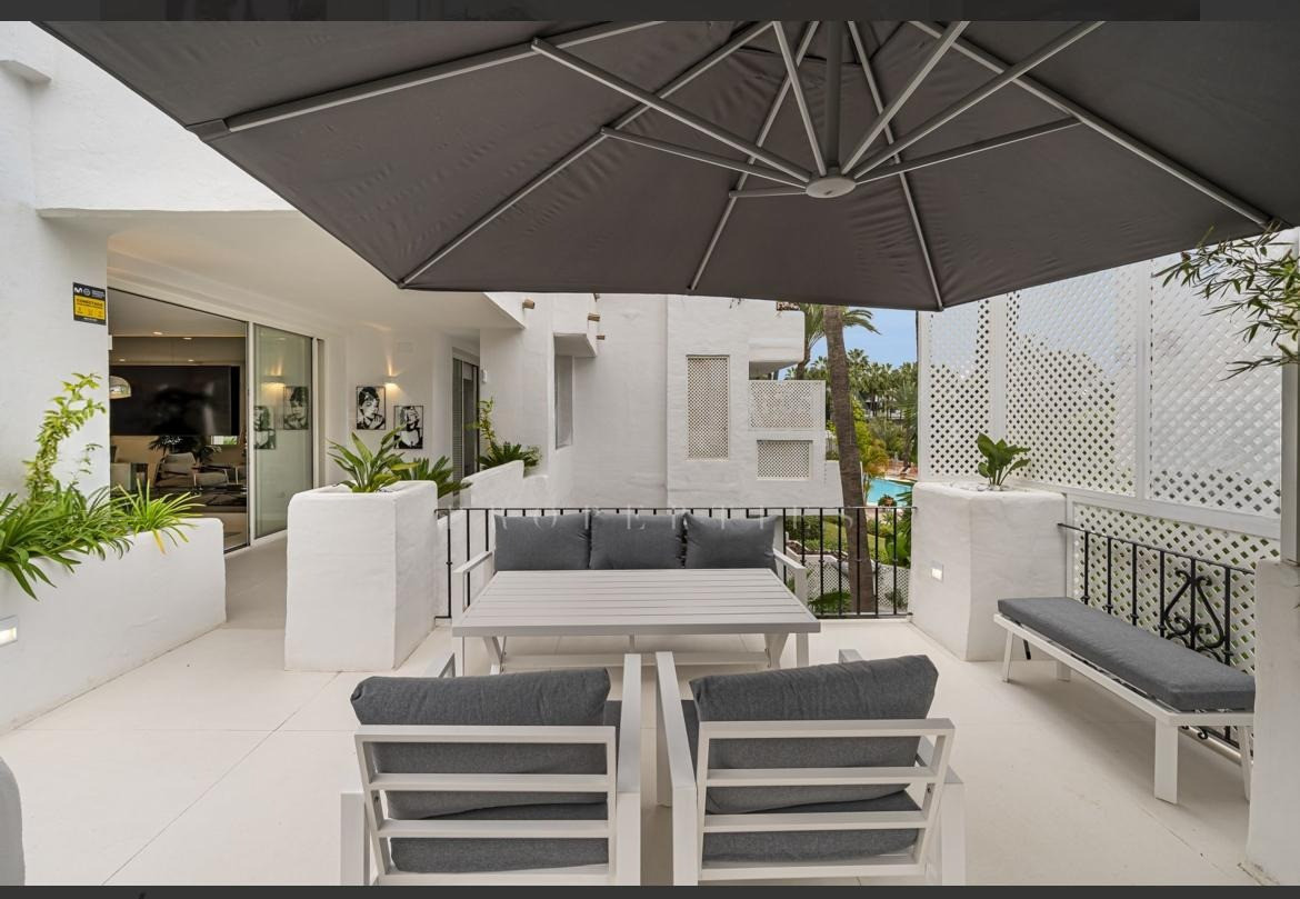 Se vende Apartamento Planta Media de 3 dormitorios en Costa Del Sol, Málaga, España