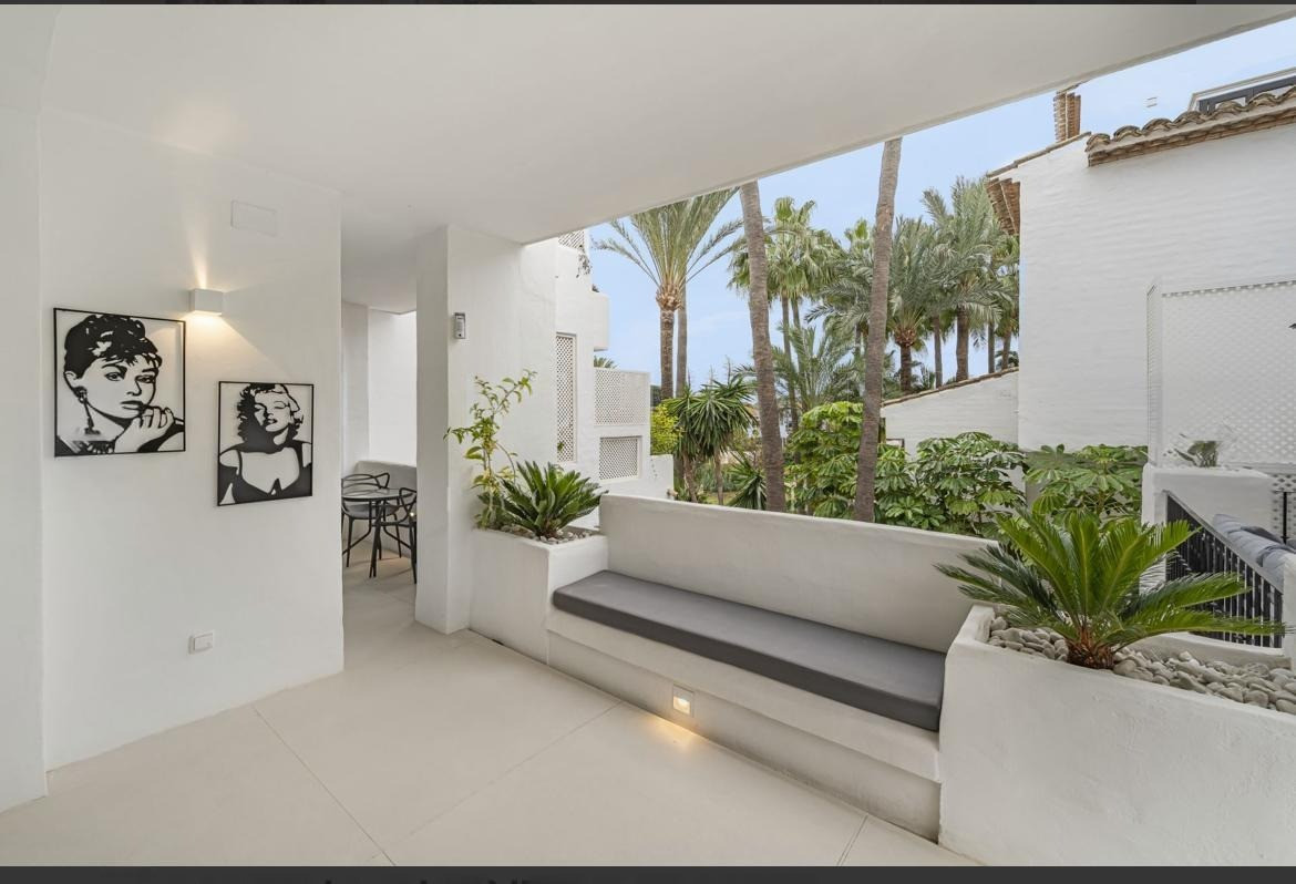 Se vende Apartamento Planta Media de 3 dormitorios en Costa Del Sol, Málaga, España