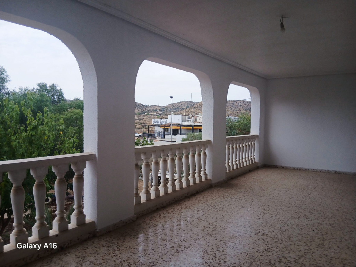 Se vende Villa - Chalet de 5 dormitorios en Costa Blanca, Alicante, España