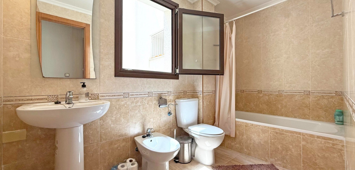 3 Bed Apartment for sale in Torrevieja Costa Blanca, Alicante, Spain