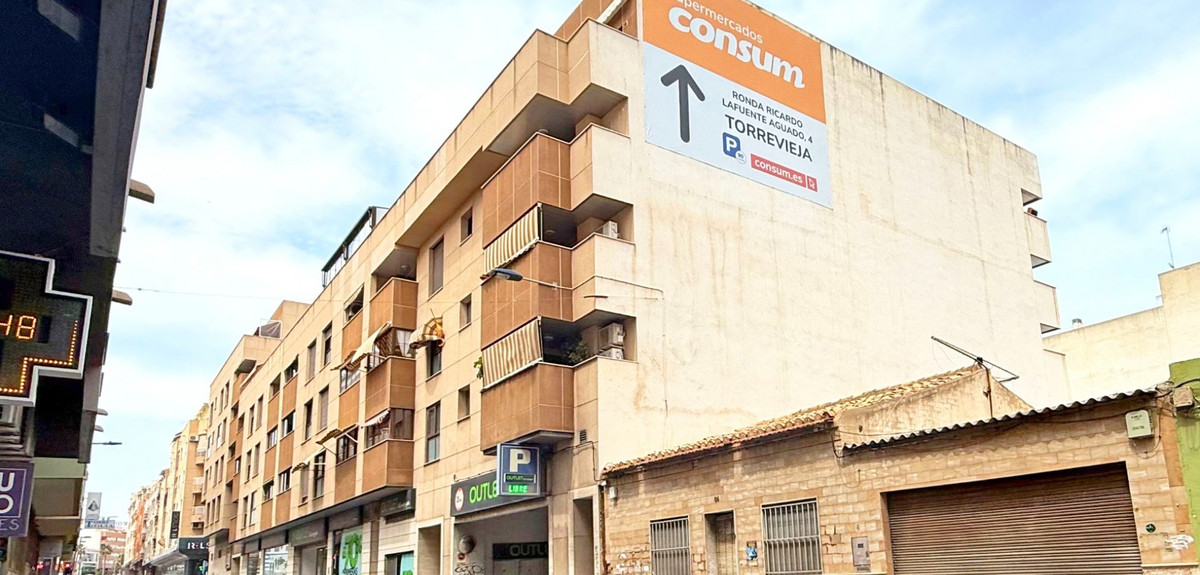 3 Bed Apartment for sale in Torrevieja Costa Blanca, Alicante, Spain