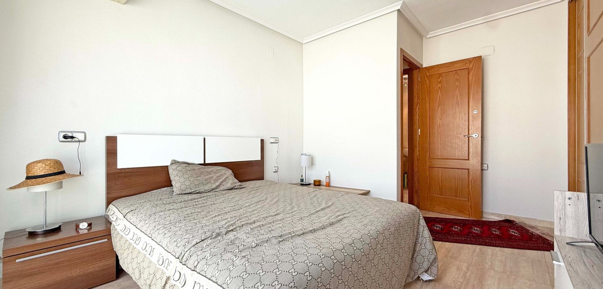3 Bed Apartment for sale in Torrevieja Costa Blanca, Alicante, Spain