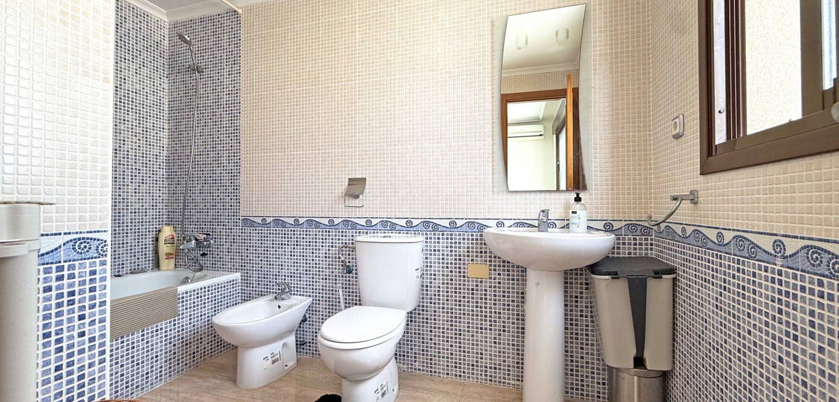 3 Bed Apartment for sale in Torrevieja Costa Blanca, Alicante, Spain