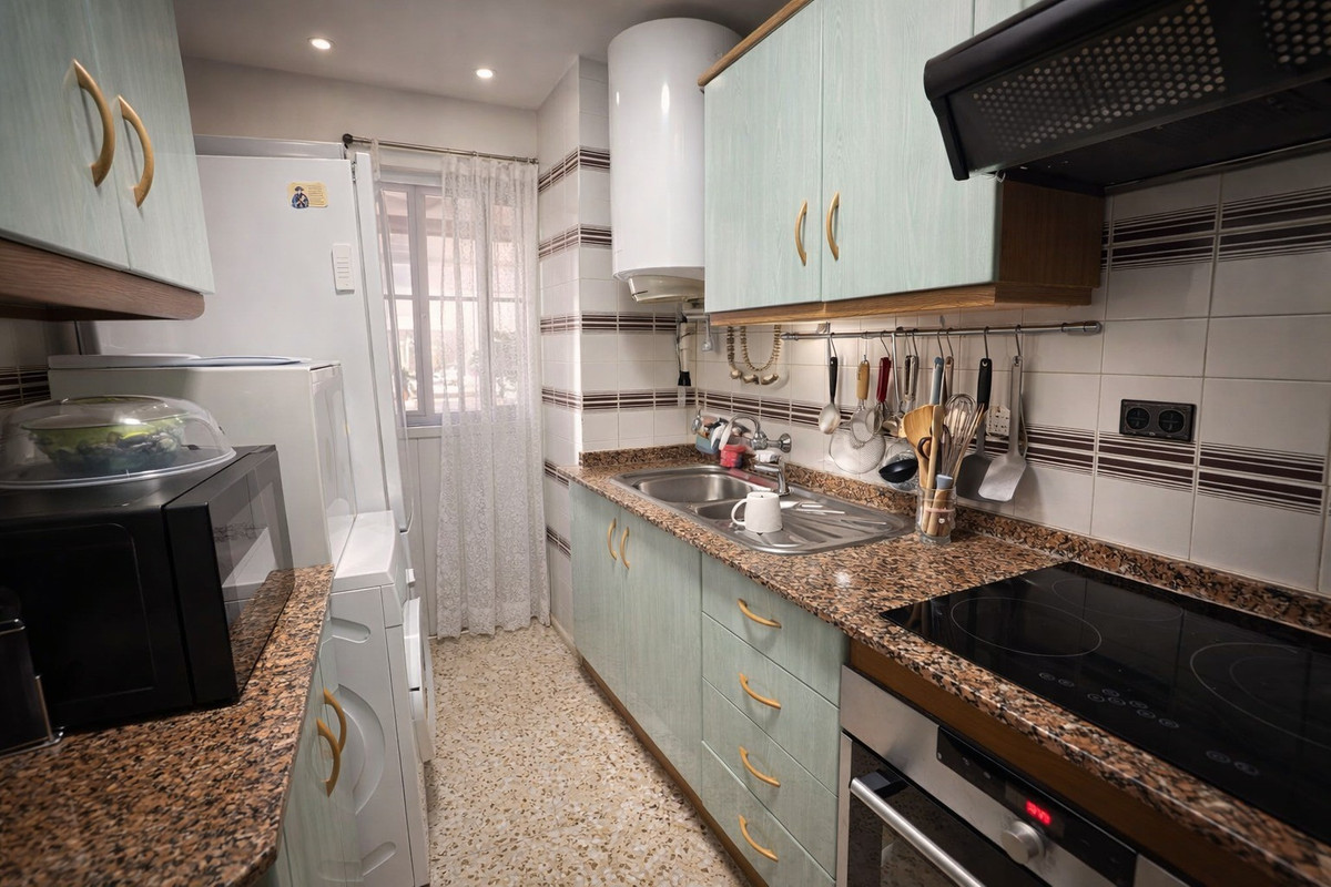 Se vende Apartamento Planta Media de 3 dormitorios en Costa Blanca, Alicante, España