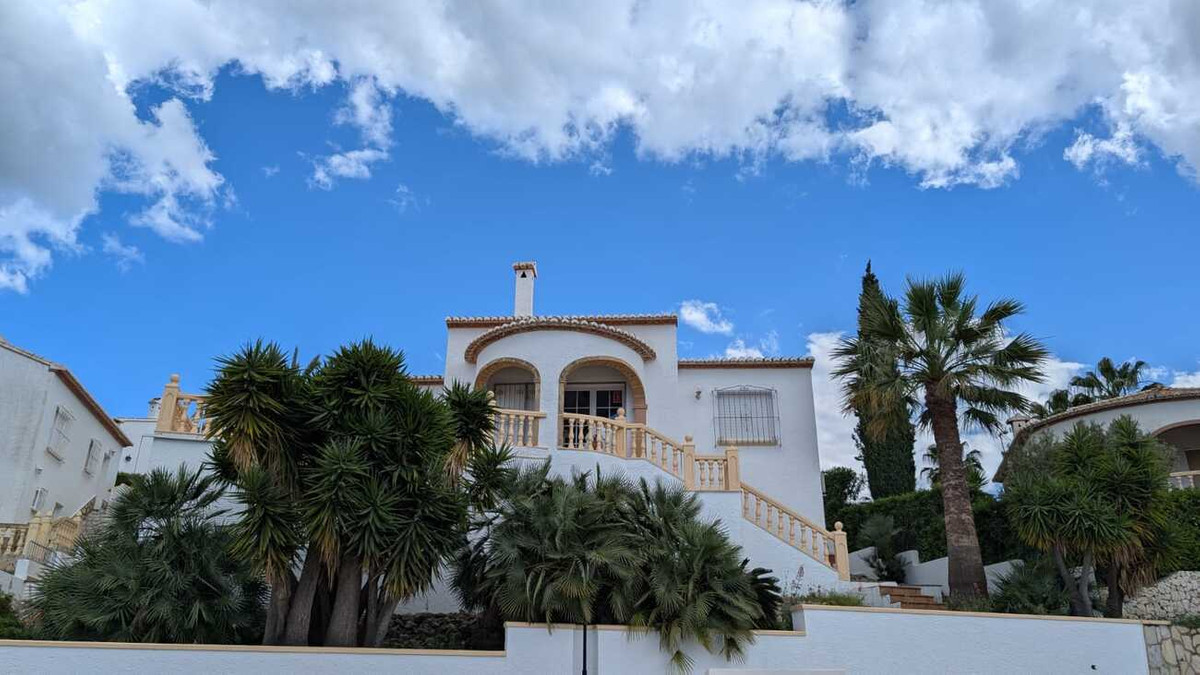 5 Bed Townhouse for sale in Pedreguer Costa Blanca, Alicante, Spain