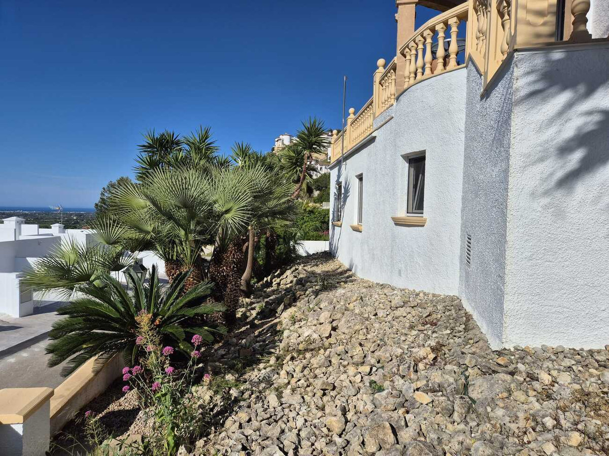 Se vende Villa - Chalet de 5 dormitorios en Costa Blanca, Alicante, España