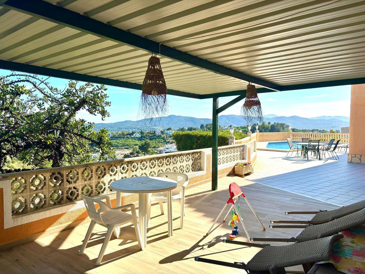 4 Bed Townhouse for sale in Javea Costa Blanca, Alicante, Spain