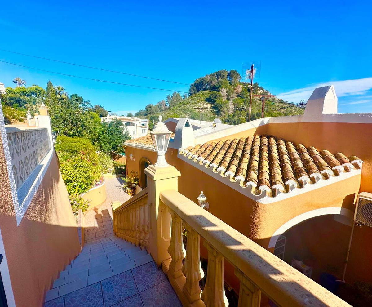 4 Bed Townhouse for sale in Javea Costa Blanca, Alicante, Spain