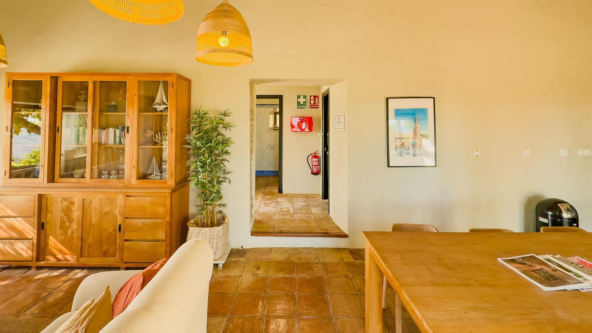 Se vende Finca - Cortijo de 13 dormitorios en Costa Del Sol, Málaga, España