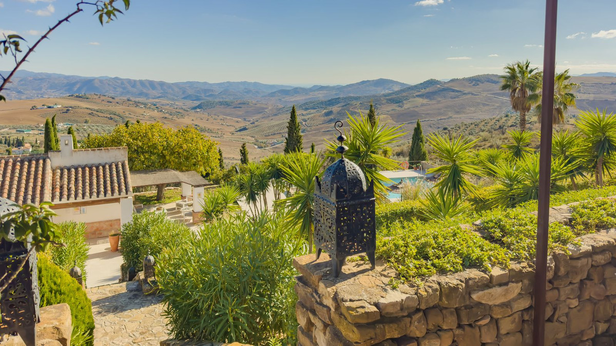 Se vende Finca - Cortijo de 13 dormitorios en Costa Del Sol, Málaga, España