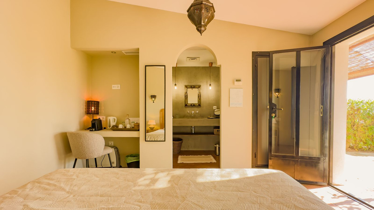 Se vende Finca - Cortijo de 13 dormitorios en Costa Del Sol, Málaga, España