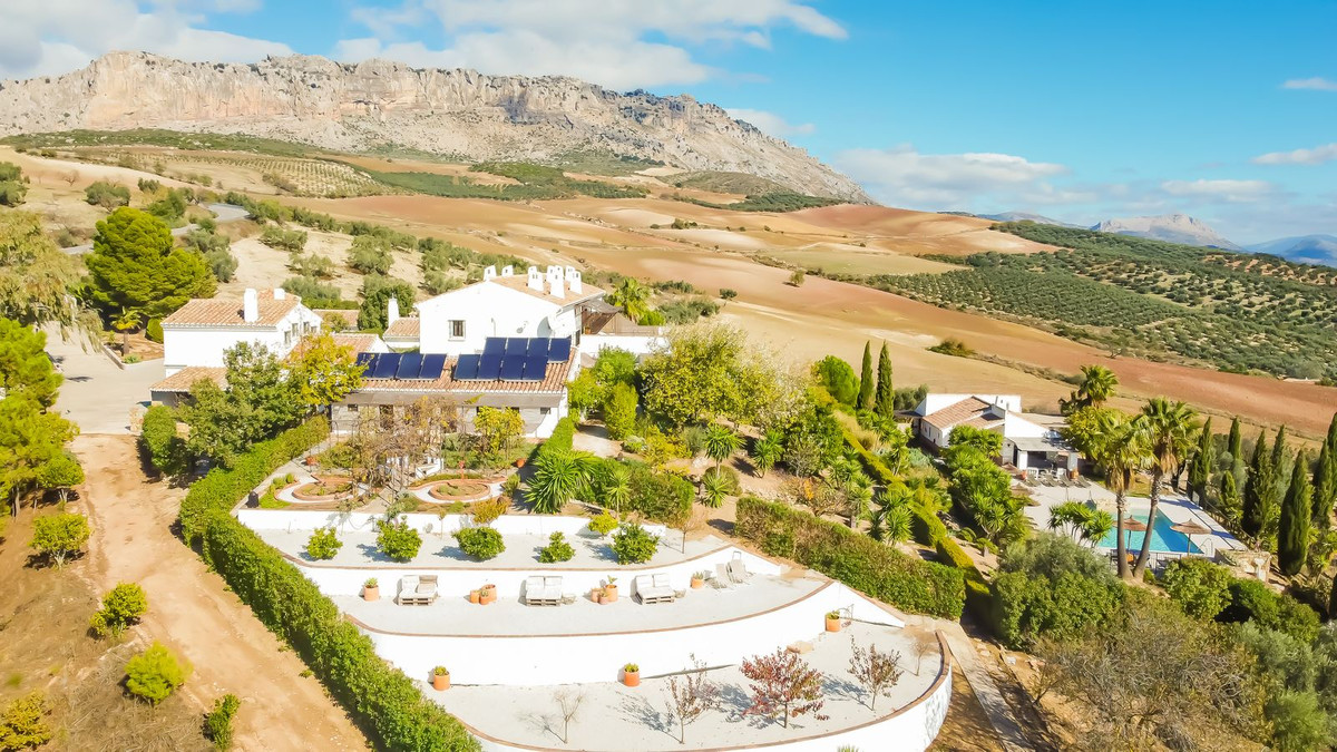 Se vende Finca - Cortijo de 13 dormitorios en Costa Del Sol, Málaga, España