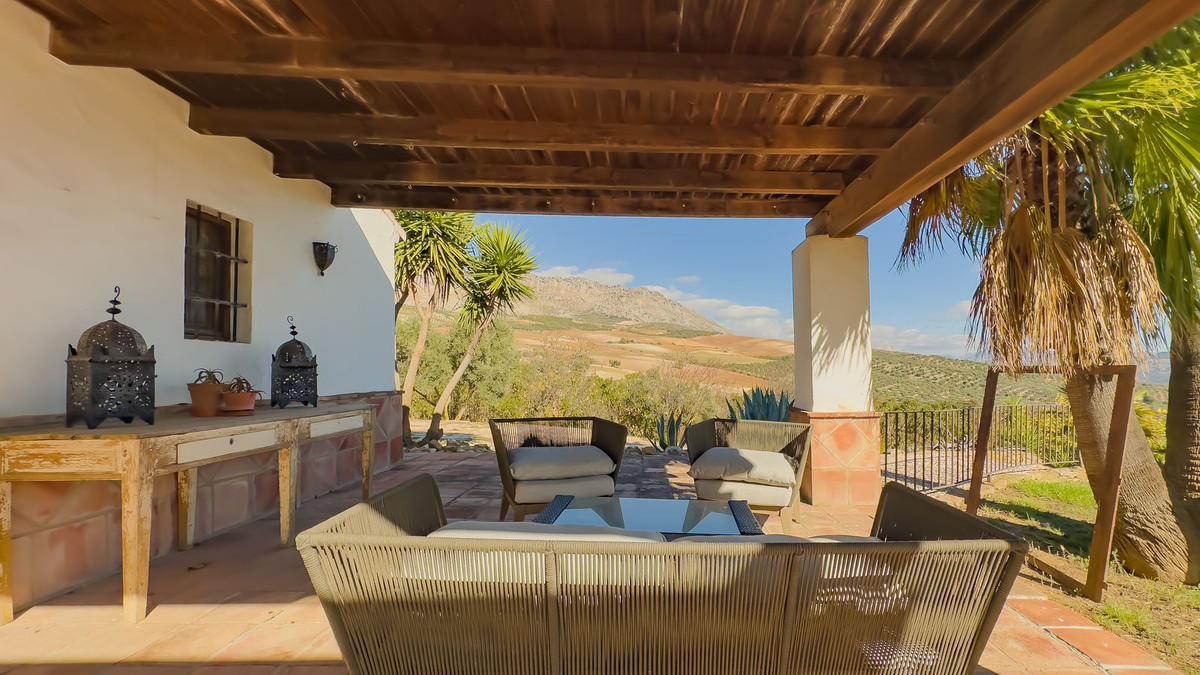 Se vende Finca - Cortijo de 13 dormitorios en Costa Del Sol, Málaga, España