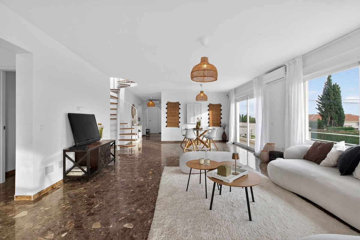 4 Bed Townhouse for sale in Elviria Costa Del Sol, Málaga, Spain