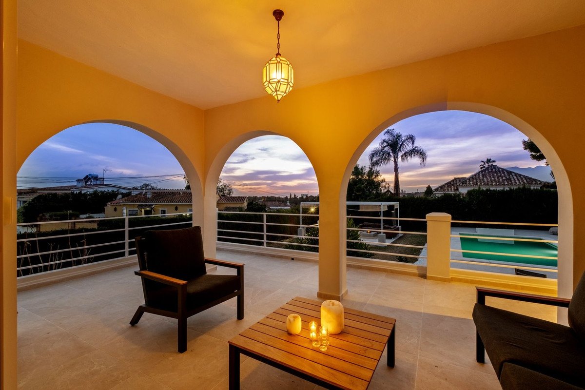 4 Bed Townhouse for sale in Elviria Costa Del Sol, Málaga, Spain