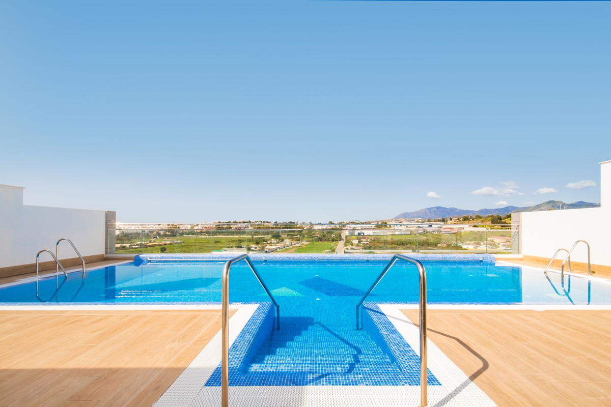 2 Bed Apartment for sale in Nueva Andalucía Costa Del Sol, Málaga, Spain