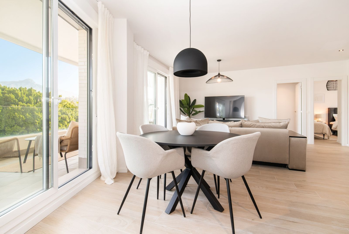 2 Bed Apartment for sale in Nueva Andalucía Costa Del Sol, Málaga, Spain