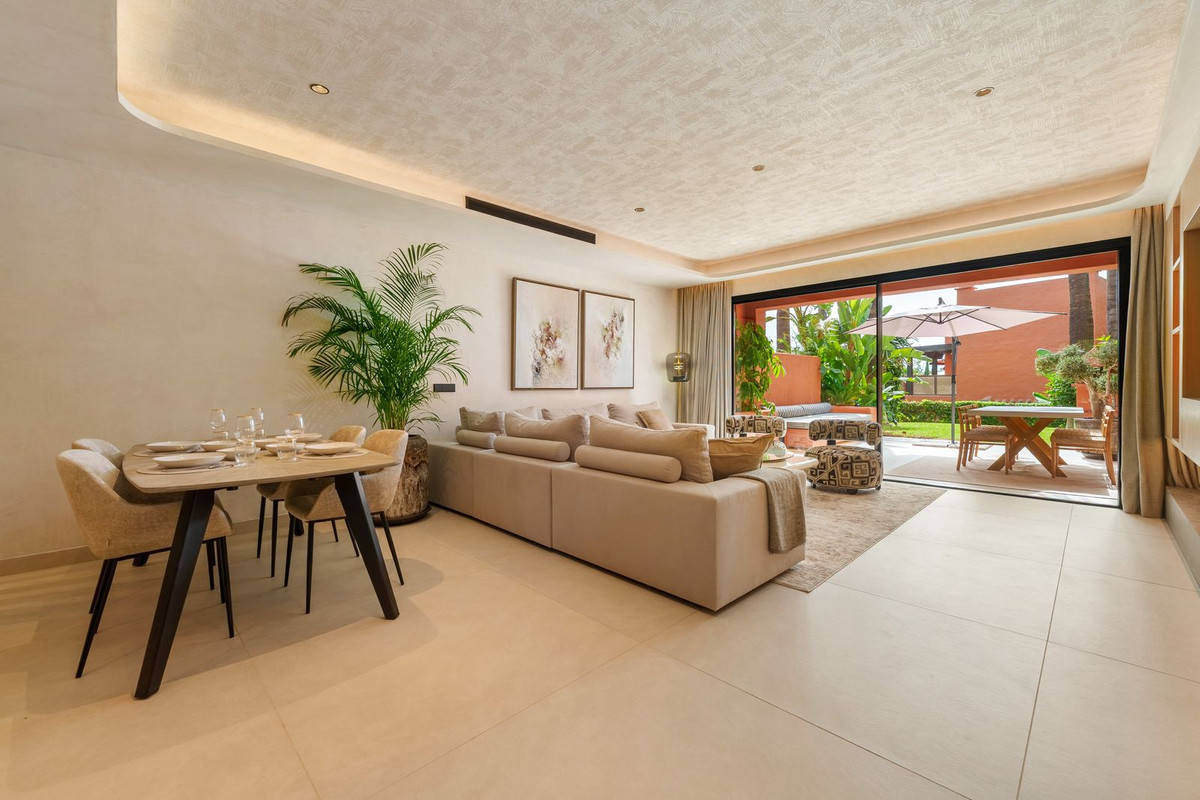4 Bed Townhouse for sale in The Golden Mile Costa Del Sol, Málaga, Spain