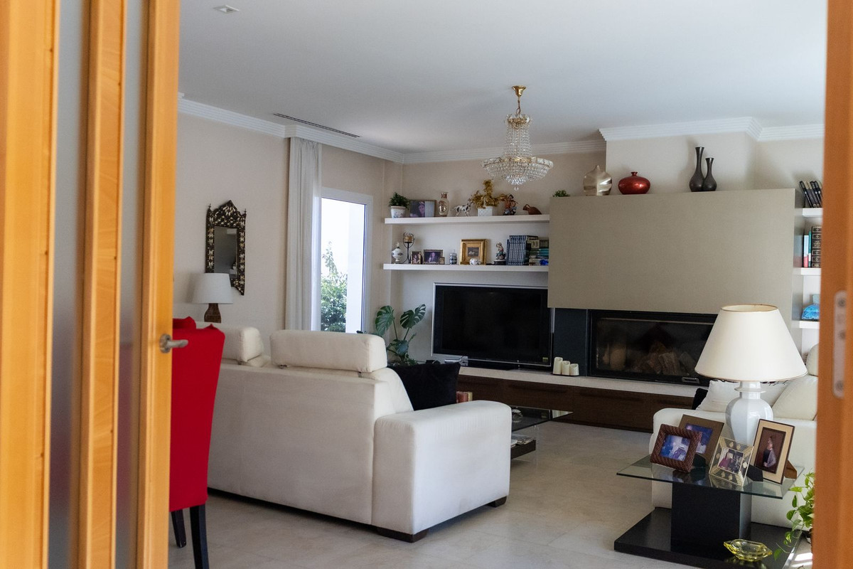 6 Bed Townhouse for sale in Playamar Costa Del Sol, Málaga, Spain