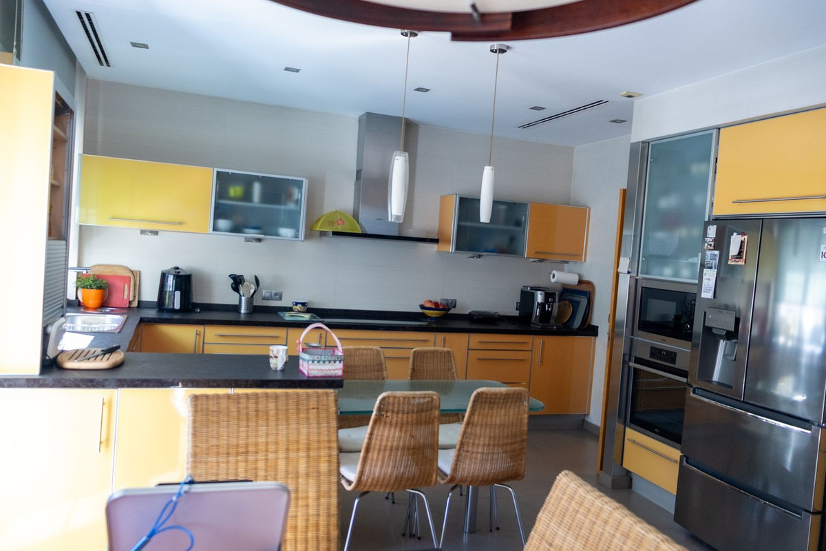 6 Bed Townhouse for sale in Playamar Costa Del Sol, Málaga, Spain