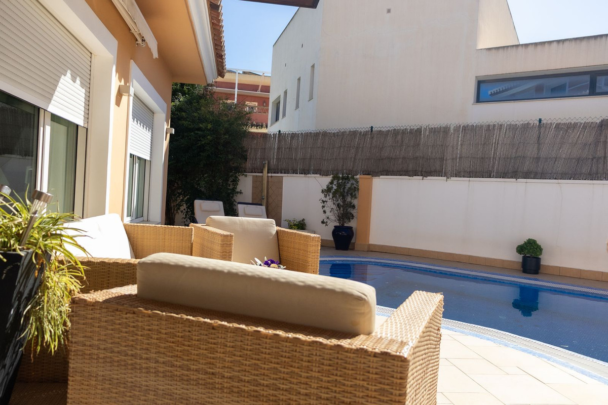 6 Bed Townhouse for sale in Playamar Costa Del Sol, Málaga, Spain