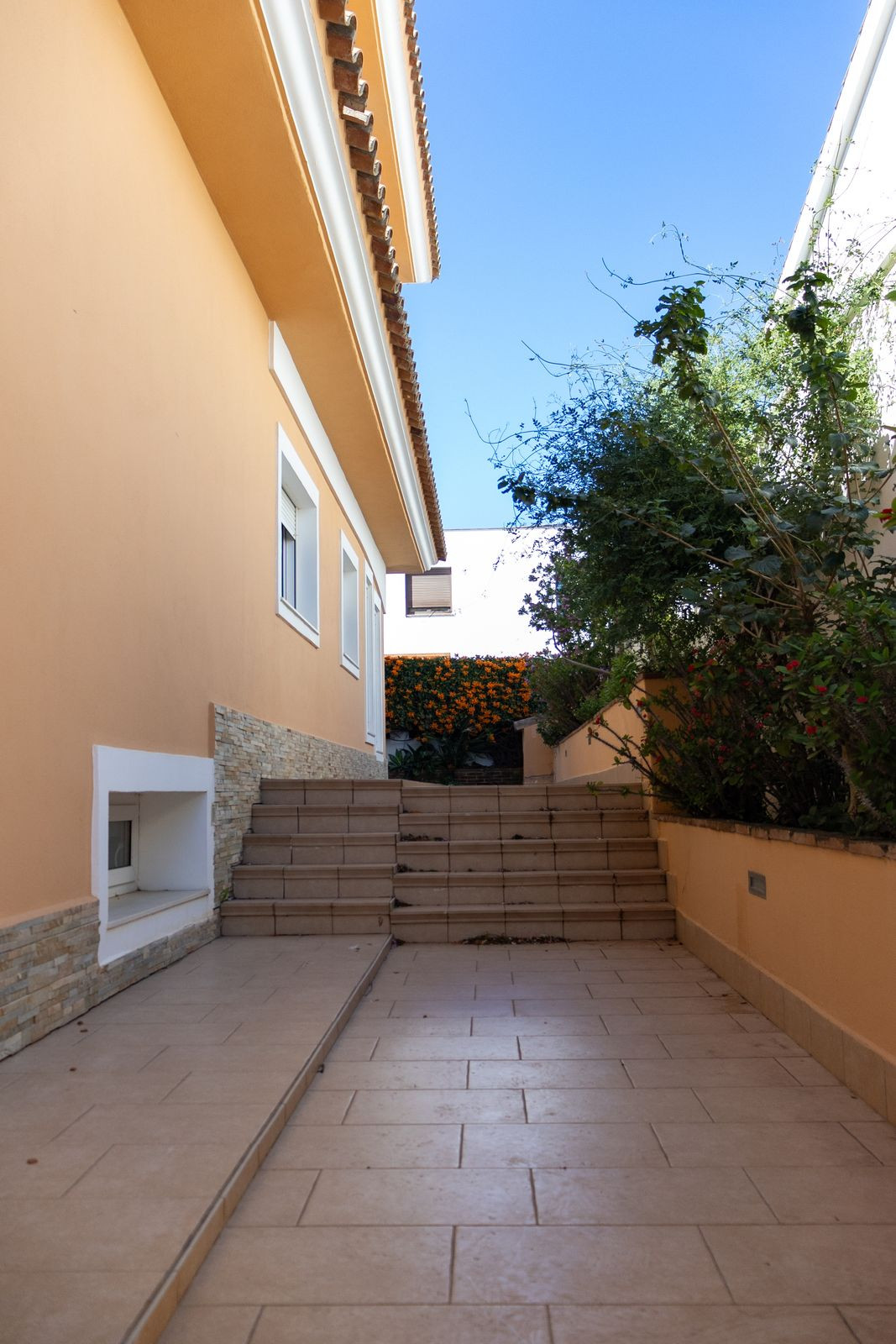 6 Bed Townhouse for sale in Playamar Costa Del Sol, Málaga, Spain