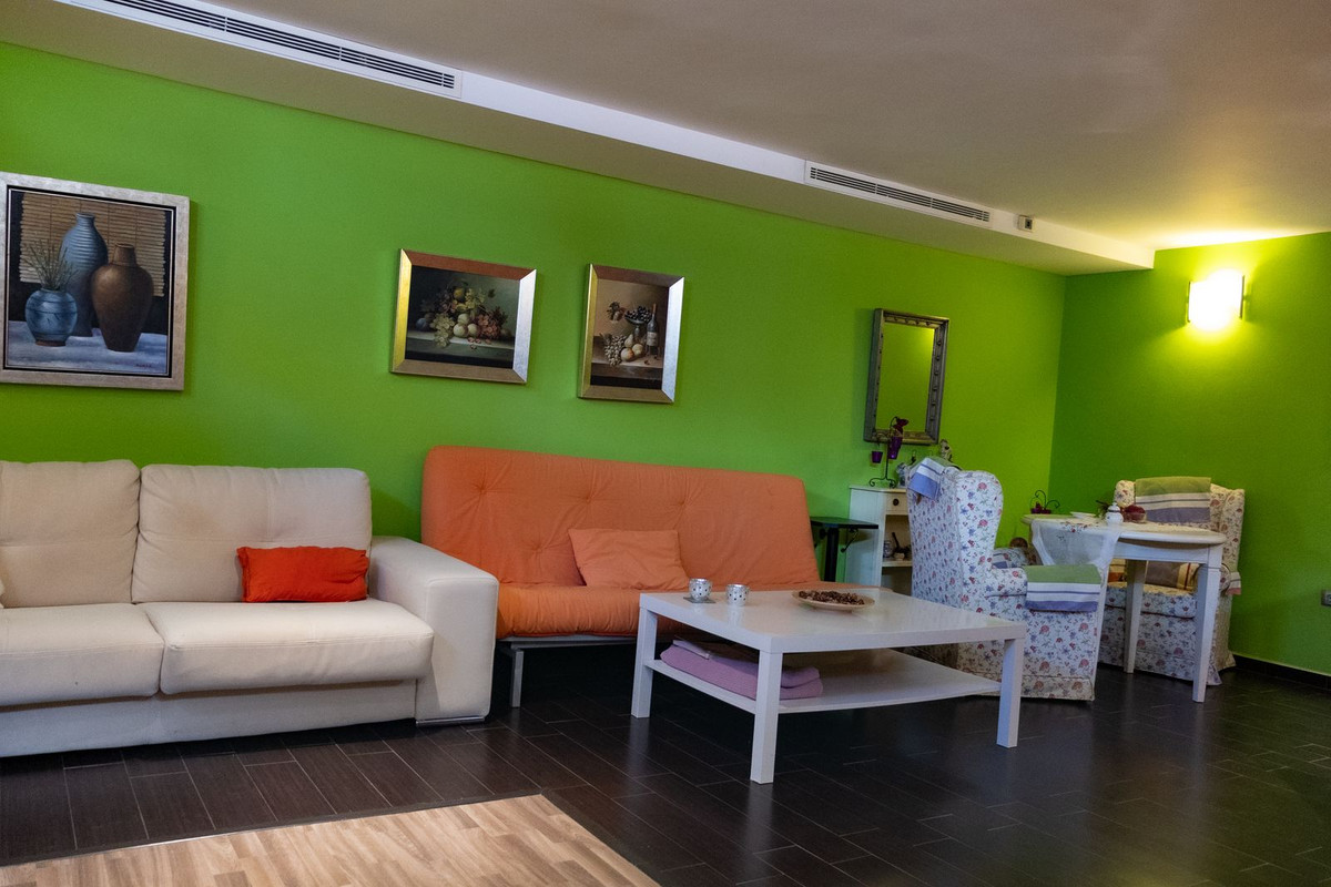 6 Bed Townhouse for sale in Playamar Costa Del Sol, Málaga, Spain