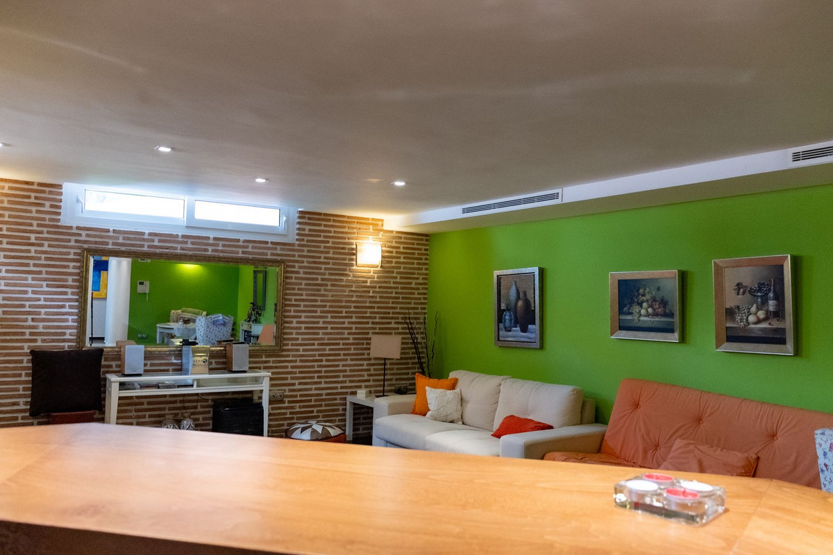 6 Bed Townhouse for sale in Playamar Costa Del Sol, Málaga, Spain