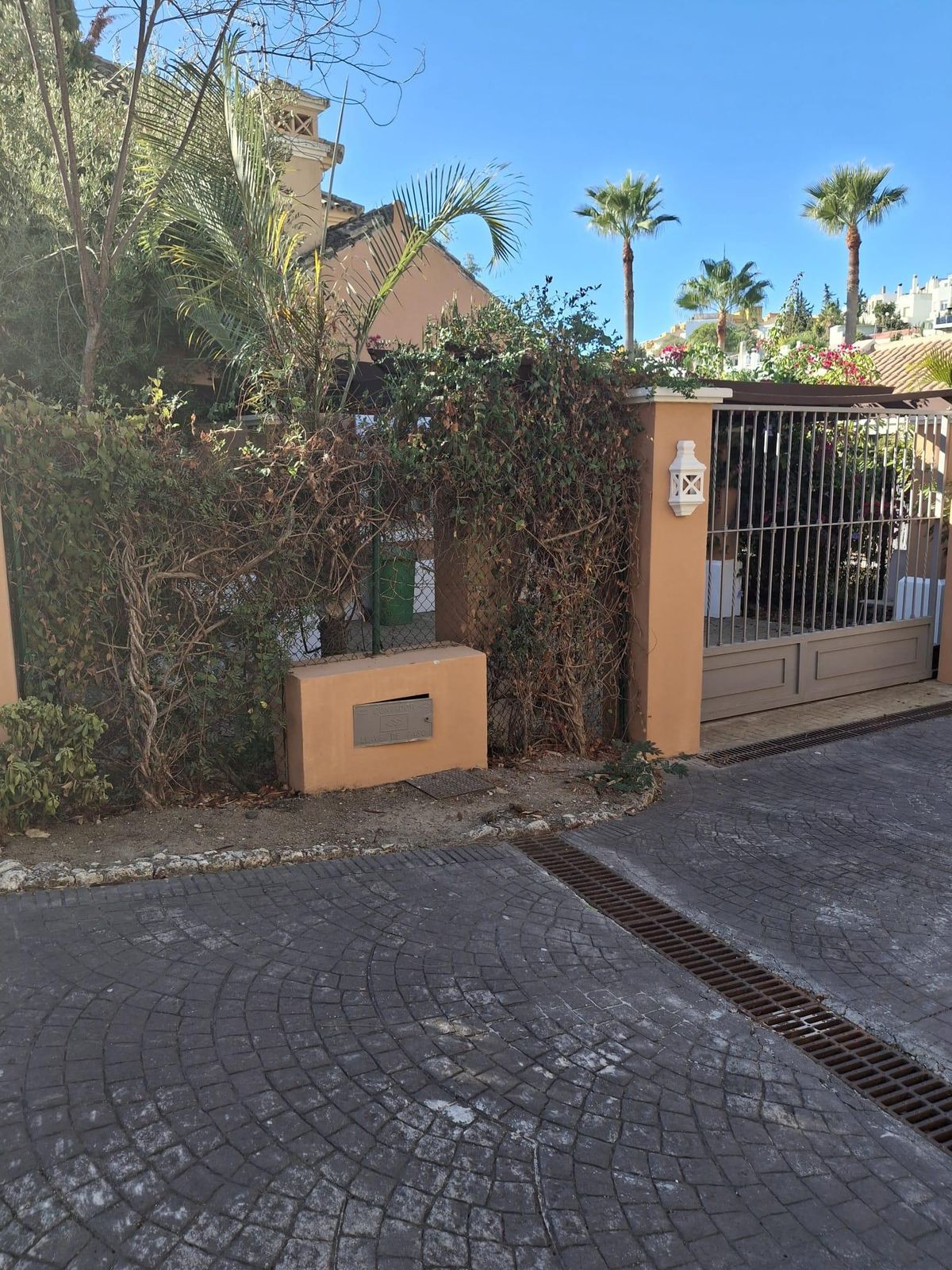 5 Bed Townhouse for sale in Estepona Costa Del Sol, Málaga, Spain
