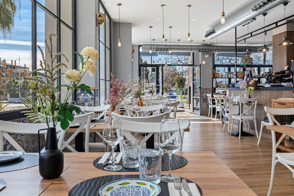 Se vende Restaurante  en Costa Del Sol, Málaga, España