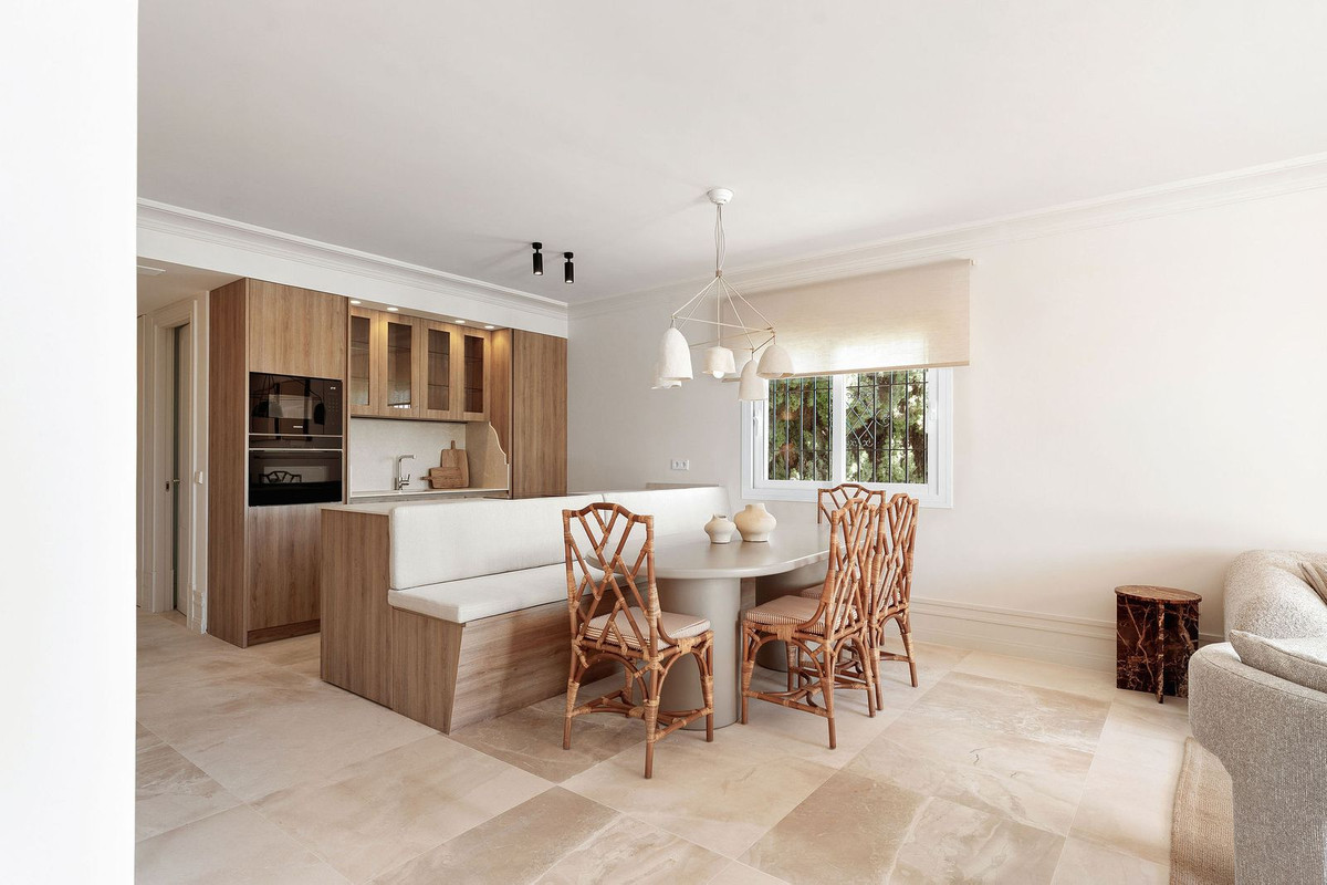 3 Bed Apartment for sale in Nueva Andalucía Costa Del Sol, Málaga, Spain