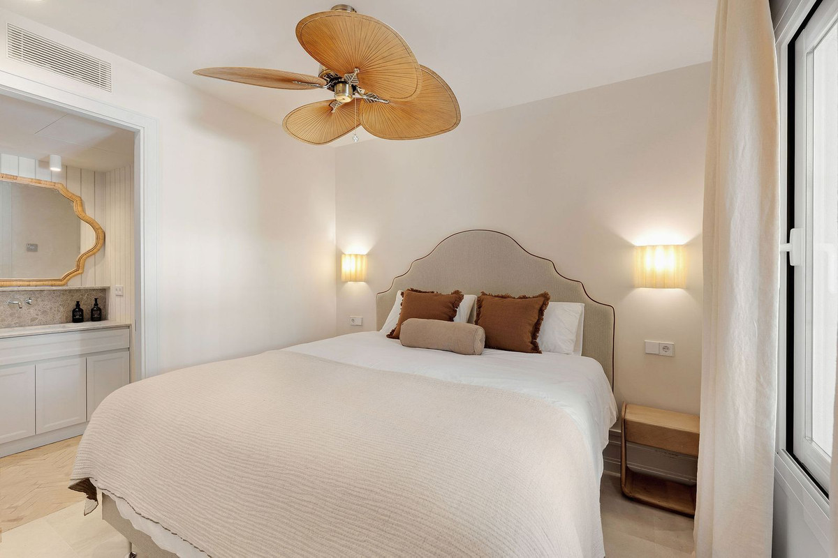 3 Bed Apartment for sale in Nueva Andalucía Costa Del Sol, Málaga, Spain