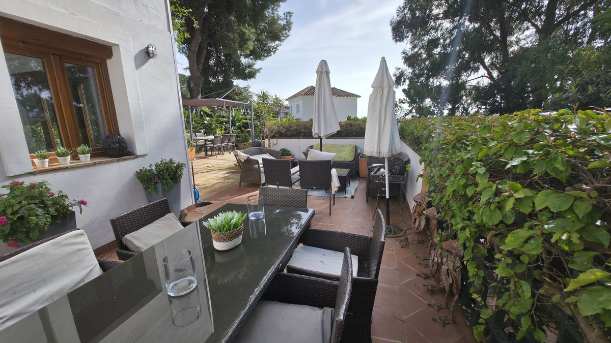 6 Bed Townhouse for sale in Atalaya Costa Del Sol, Málaga, Spain