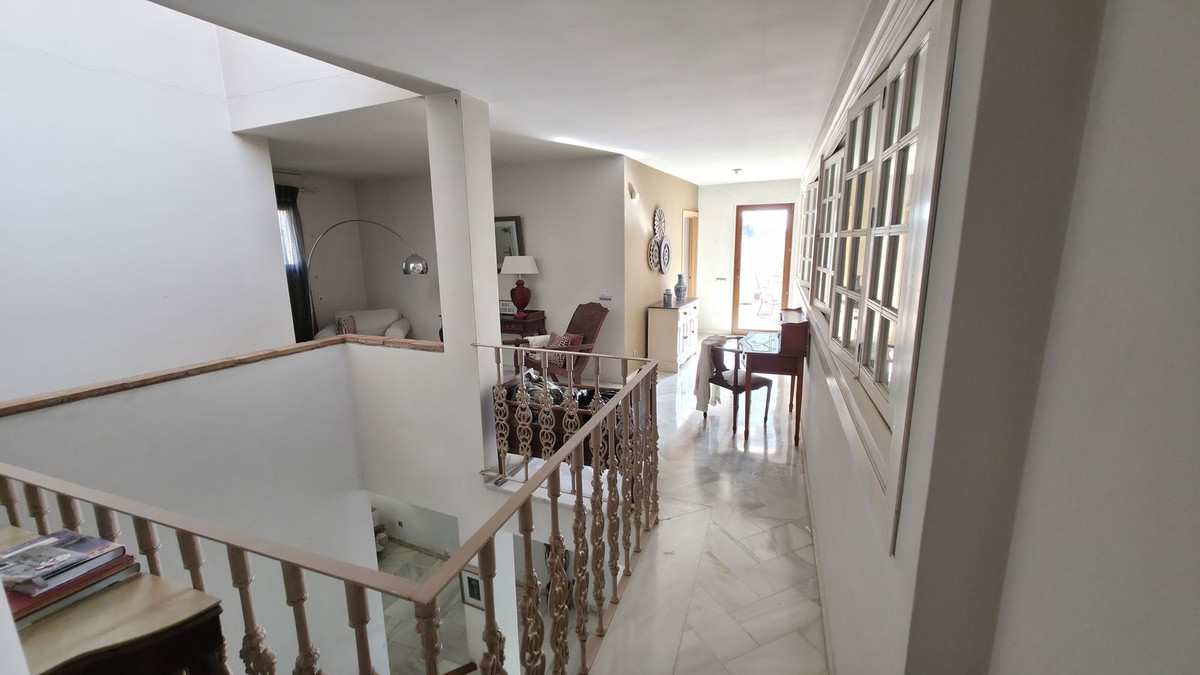 6 Bed Townhouse for sale in Atalaya Costa Del Sol, Málaga, Spain