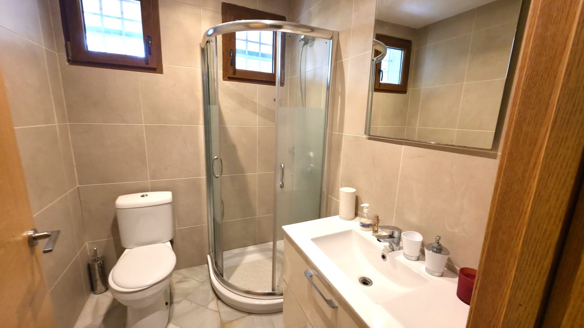 6 Bed Townhouse for sale in Atalaya Costa Del Sol, Málaga, Spain