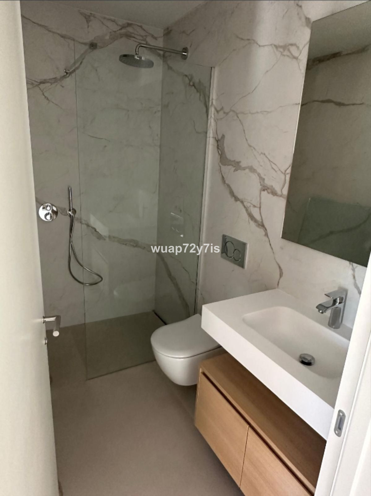 2 Bed Apartment for sale in The Golden Mile Costa Del Sol, Málaga, Spain