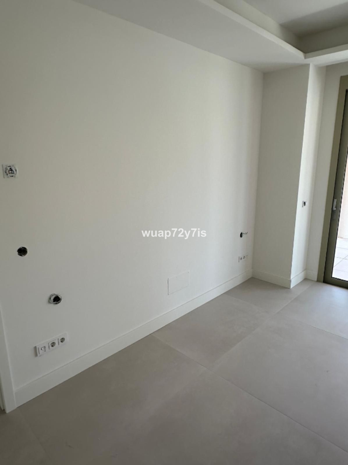2 Bed Apartment for sale in The Golden Mile Costa Del Sol, Málaga, Spain
