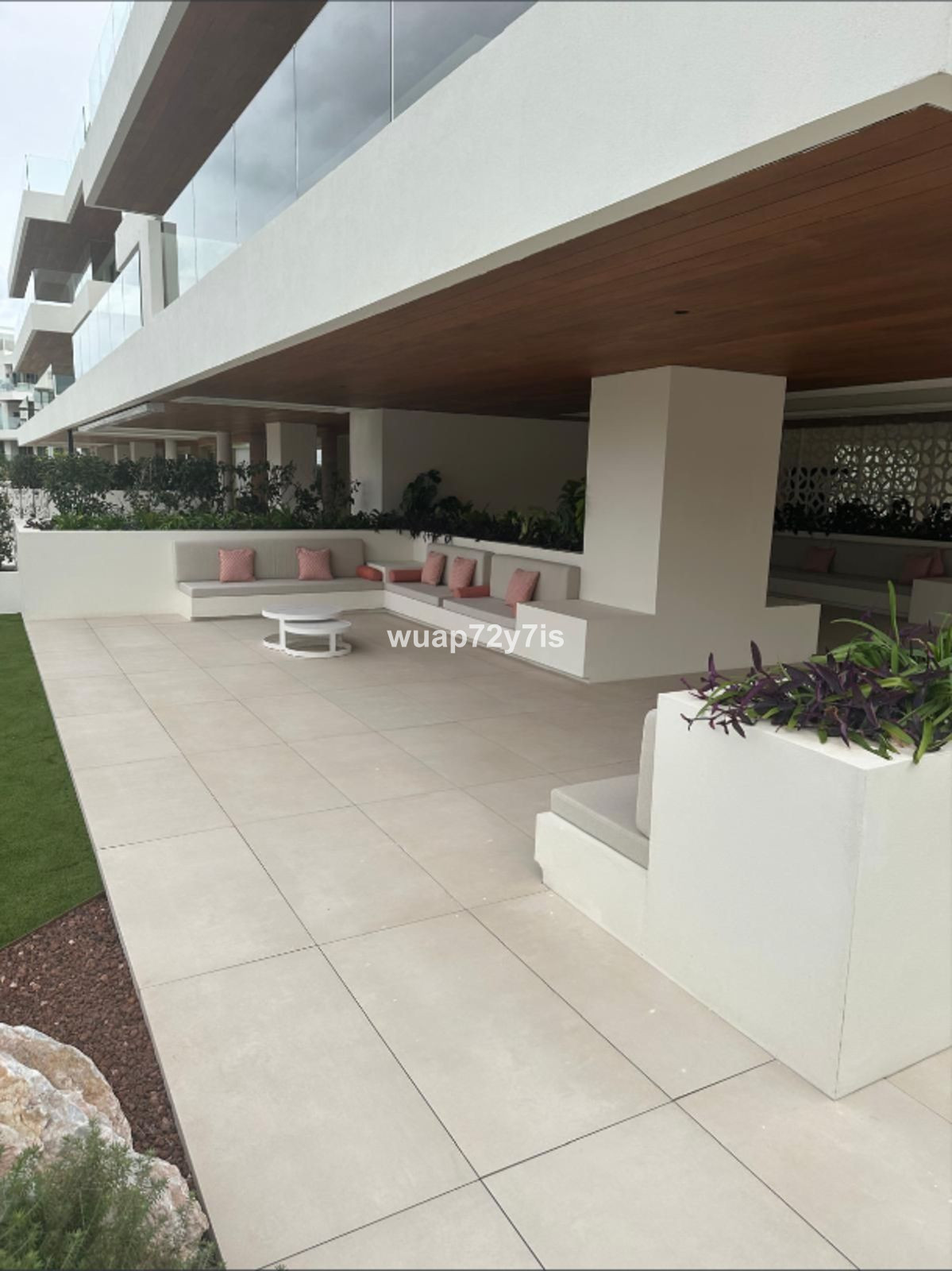 2 Bed Apartment for sale in The Golden Mile Costa Del Sol, Málaga, Spain