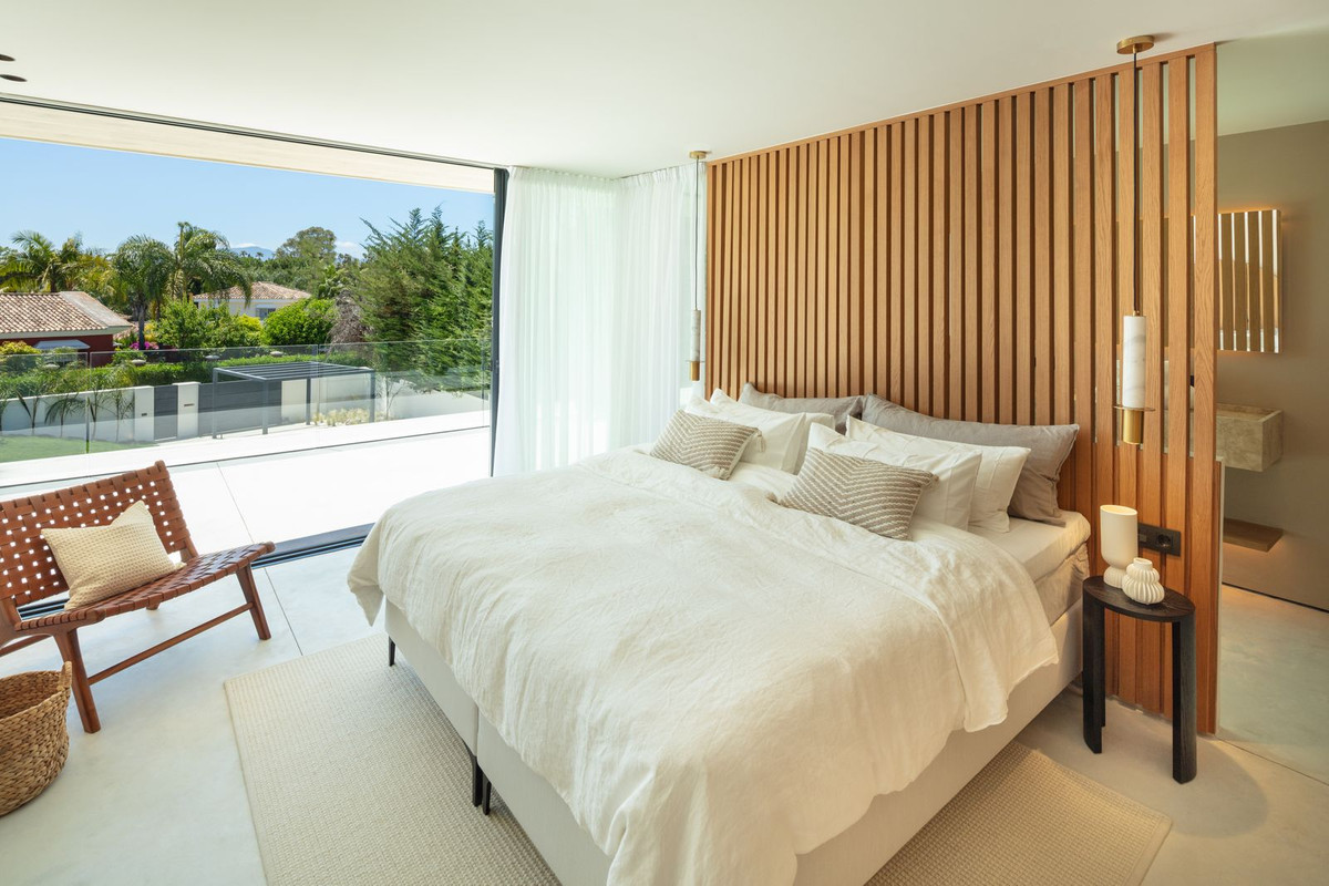 Se vende Villa - Chalet de 4 dormitorios en Costa Del Sol, Málaga, España