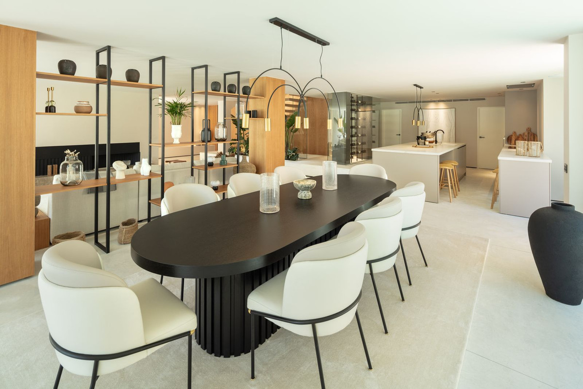 Se vende Villa - Chalet de 4 dormitorios en Costa Del Sol, Málaga, España