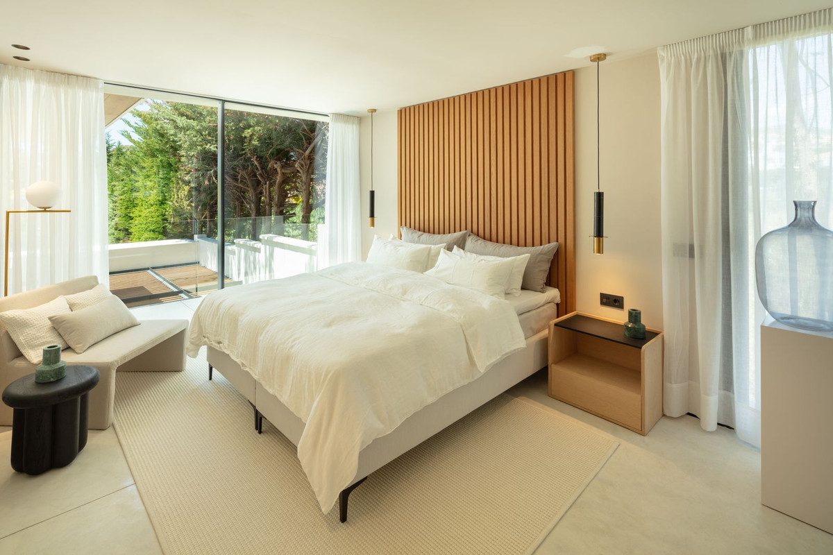 Se vende Villa - Chalet de 4 dormitorios en Costa Del Sol, Málaga, España
