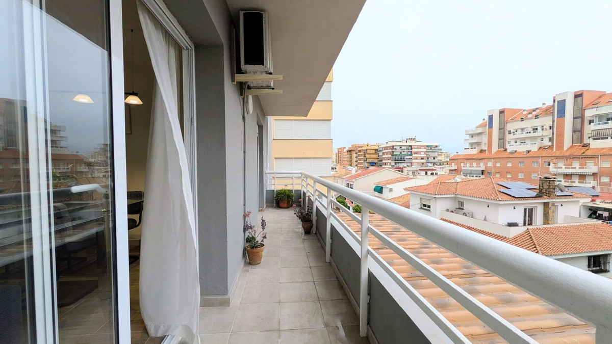 3 Bed Apartment for sale in Fuengirola Costa Del Sol, Málaga, Spain