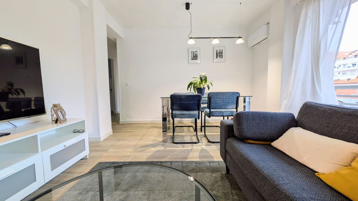 3 Bed Apartment for sale in Fuengirola Costa Del Sol, Málaga, Spain