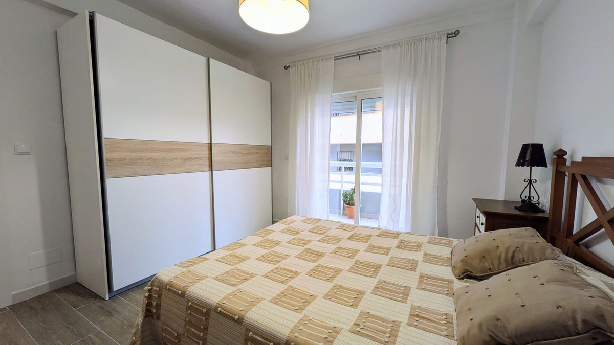 3 Bed Apartment for sale in Fuengirola Costa Del Sol, Málaga, Spain