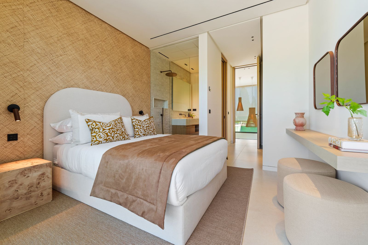Se vende Villa - Chalet de 5 dormitorios en Costa Del Sol, Málaga, España