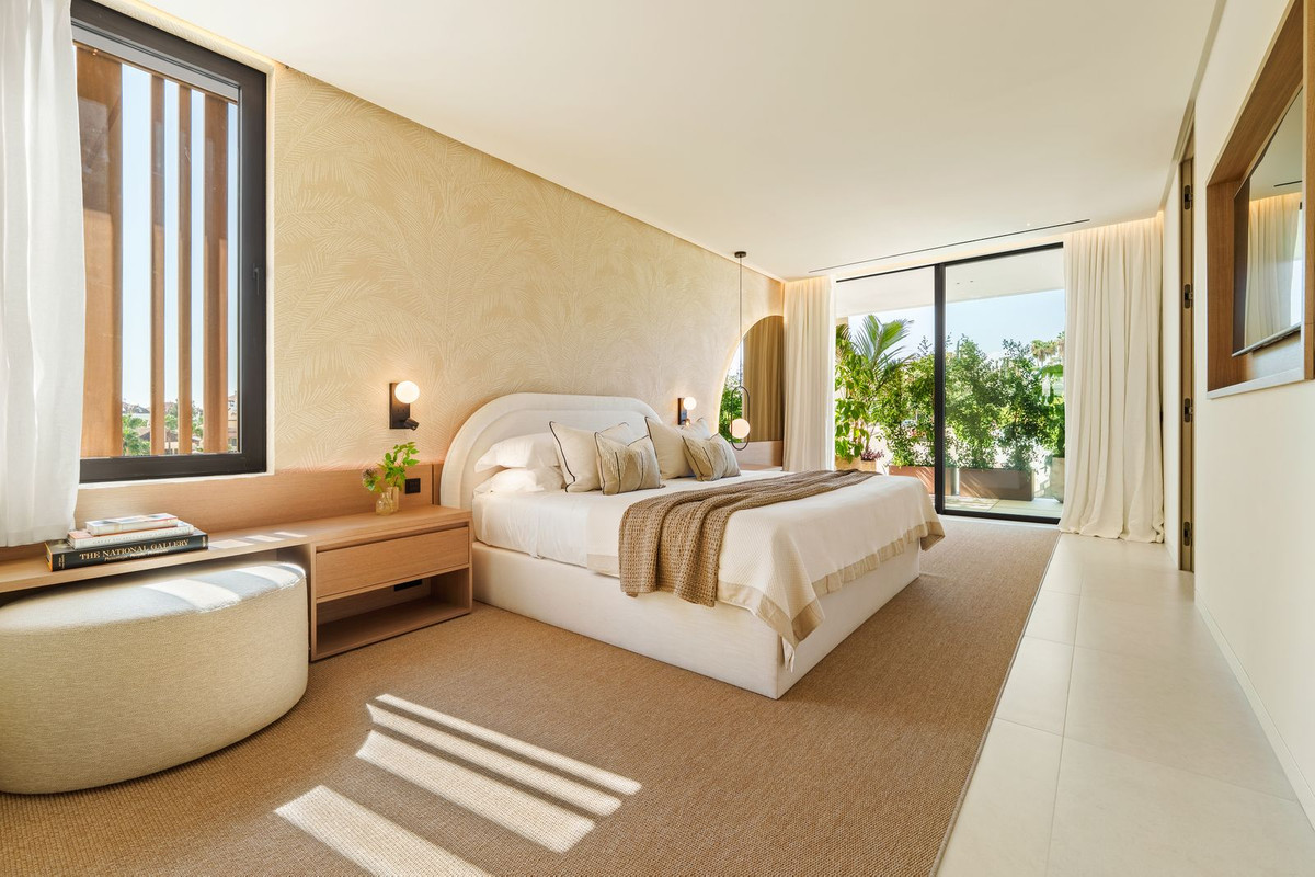 Se vende Villa - Chalet de 5 dormitorios en Costa Del Sol, Málaga, España